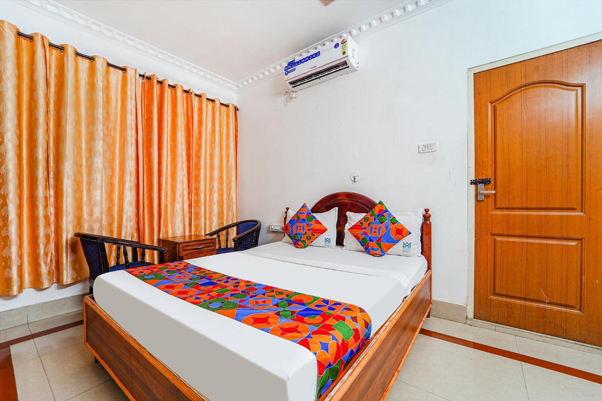 Fabexpress Majestic Inn Thiruvananthapuram Exterior photo