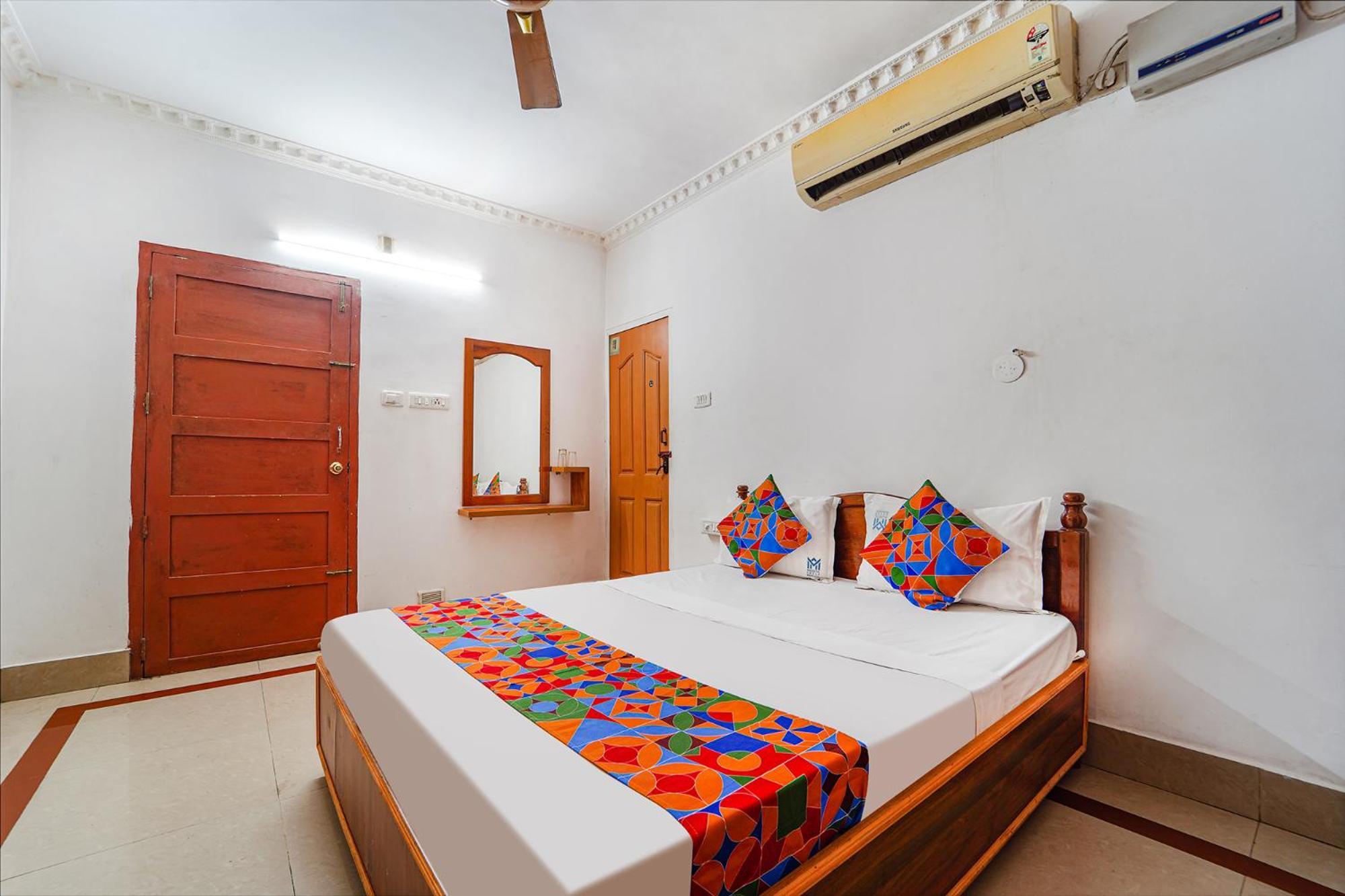 Fabexpress Majestic Inn Thiruvananthapuram Exterior photo