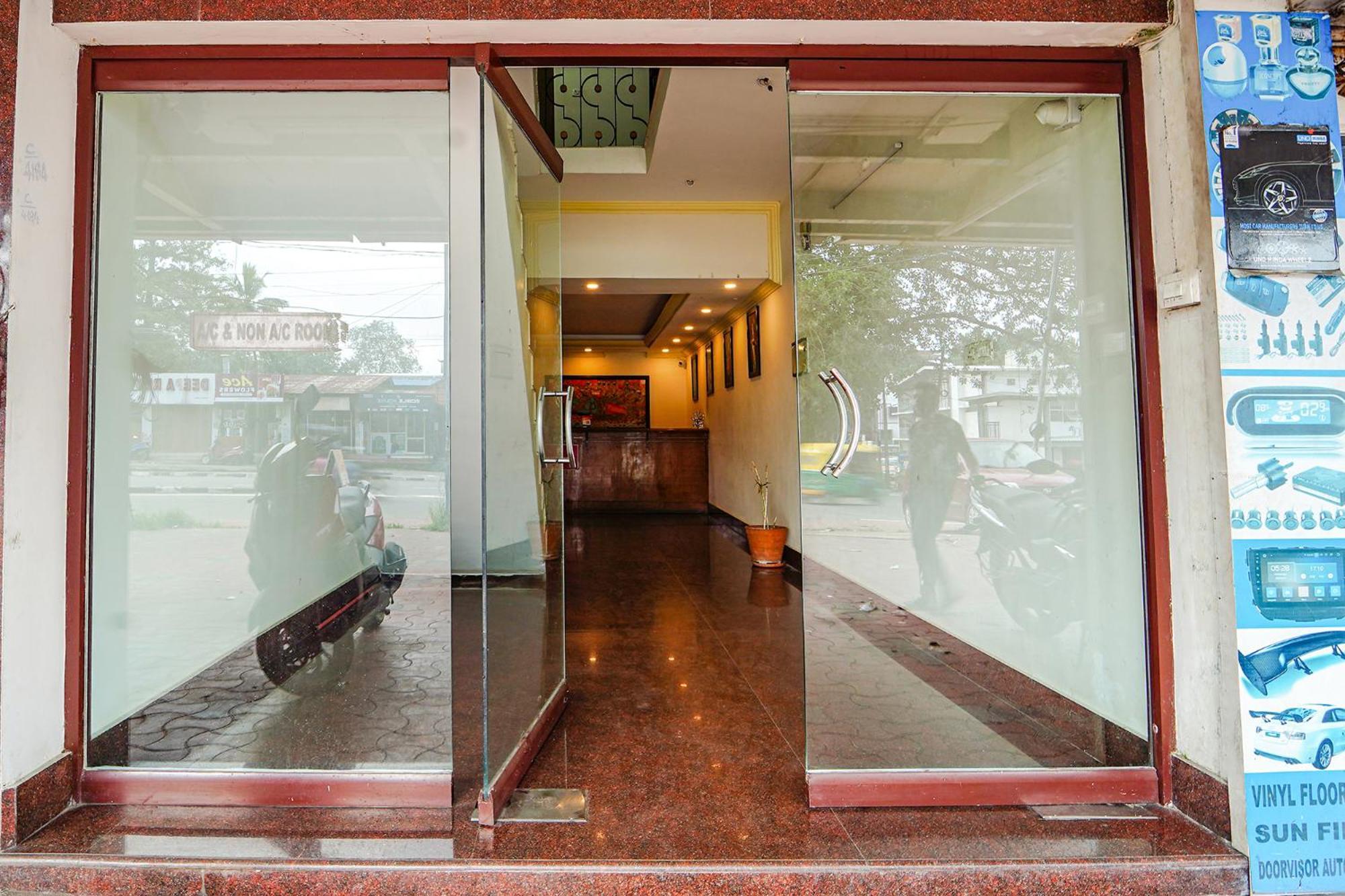 Fabexpress Majestic Inn Thiruvananthapuram Exterior photo